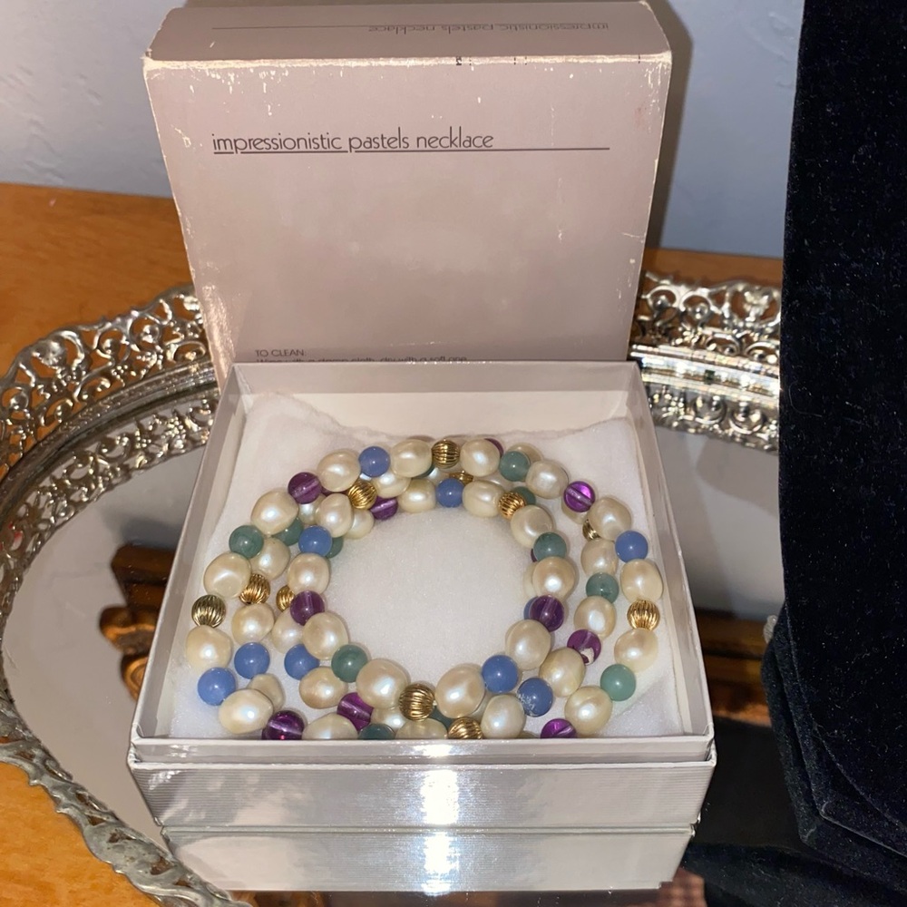 Vintage 1986 Avon Impressionistic Pastels Necklace